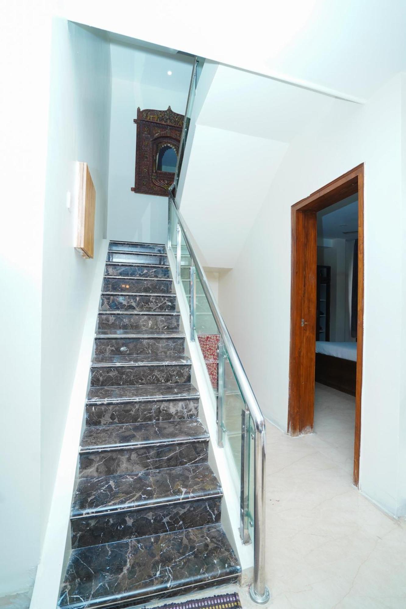 Golden Villa - Duplex House With Private Theater - Near To Alipiri And Bhudevi Ttd Ticket Counter And Kapilateertham Tirupati Exterior foto